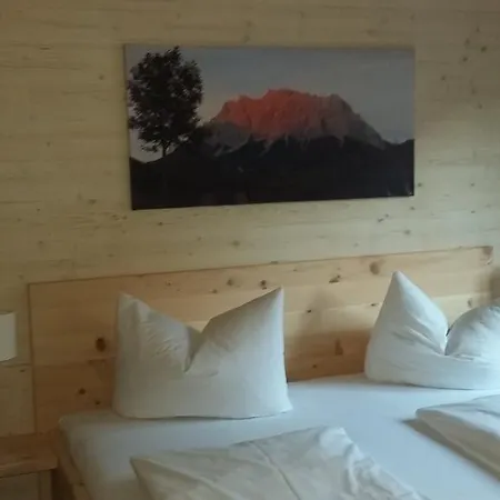 Alpenland Lermoos